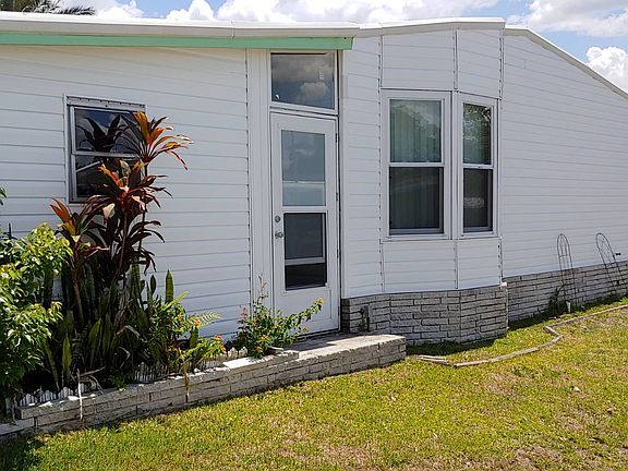 5th image of 37 Mas Verde Blvd