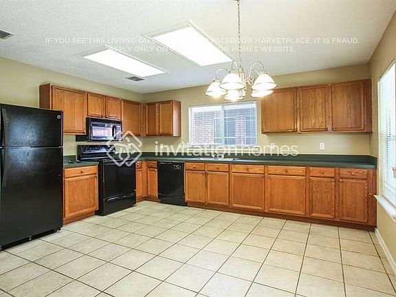 4th image of 10116 Chapel Hill Ct