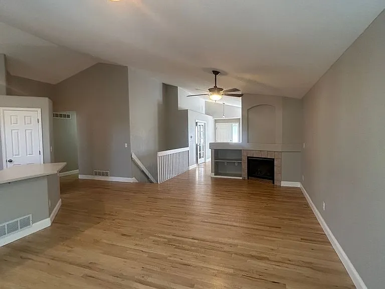 11248 W Progress Ave — Photo 8