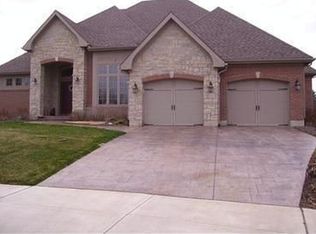 8700 Dijon Ct, Dayton, OH 45458