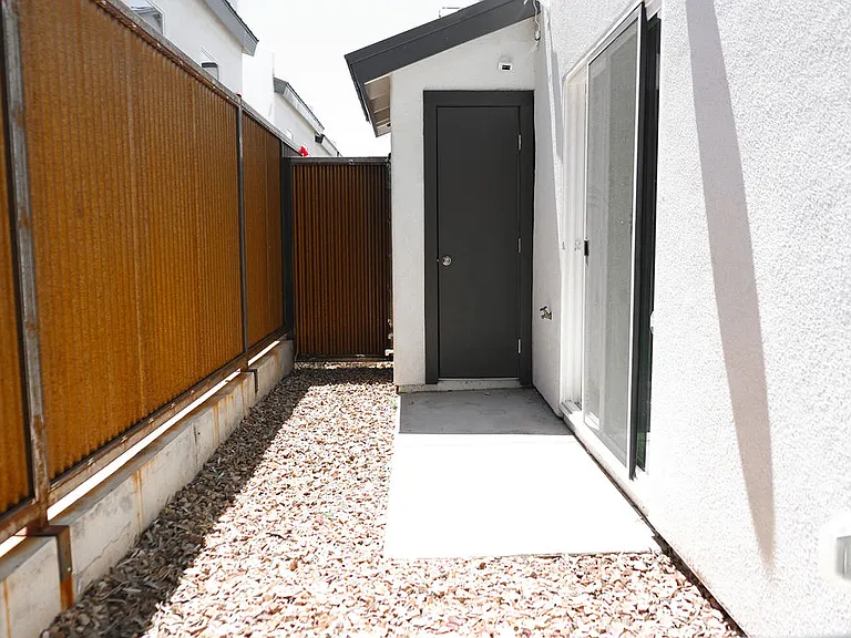 3750 E Mercedes Ct — Photo 33