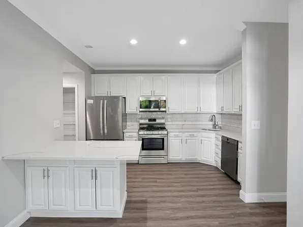 19 Wildflower Ln #3009, Morristown, NJ 07960