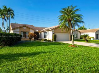 10620 NW 70th St, Tamarac, FL 33321