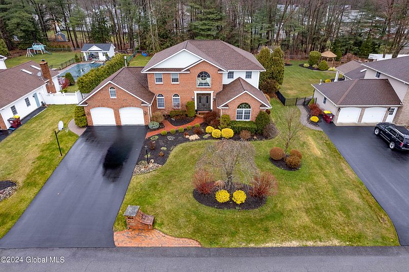 2nd image of 3058 New Williamsburg Drive
