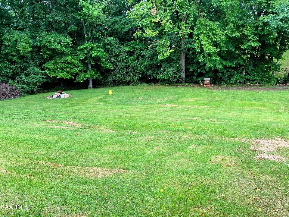 2nd image of 3840 Hopewell Dr NW