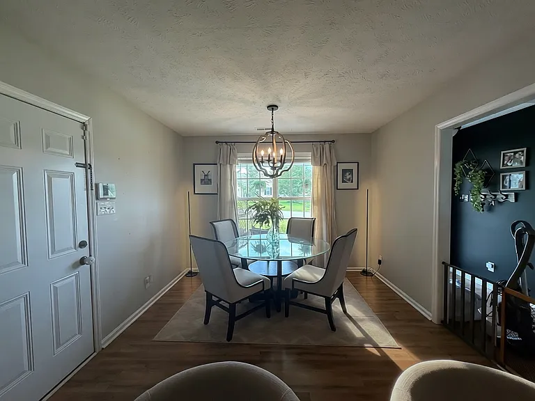 220 Walden Green Dr — Photo 6