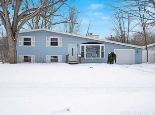 2054 Cypress St SW, Wyoming, MI 49519