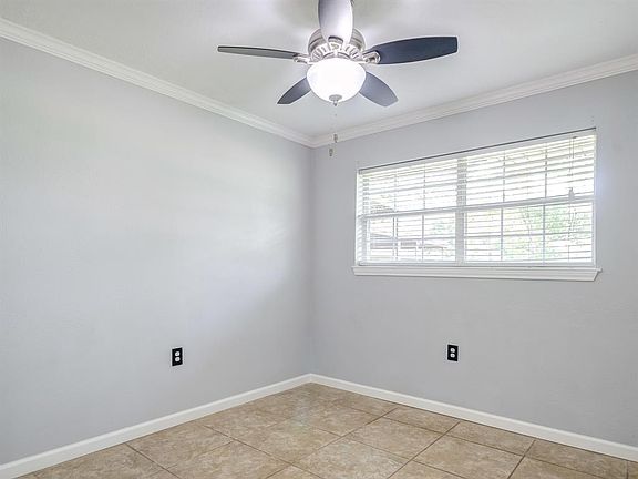 5th image of 2908 Jana Ln