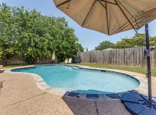 6625 Moss Ln, Watauga, TX 76148