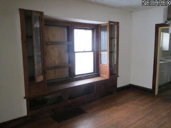 4th image of 16817 Lipton Ave