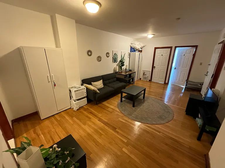 871 Harrison Ave #4 — Photo 5