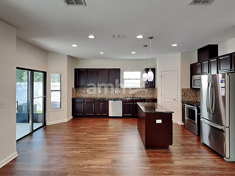 440 Forest Meadow Ln — Photo 3
