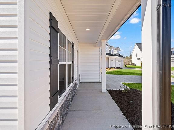 5th image of 289 Brickhill Dr