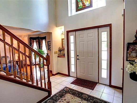 3rd image of 2308 Charleston Way