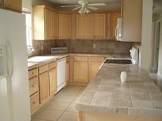 2nd image of 2551 Golden Gate Blvd W