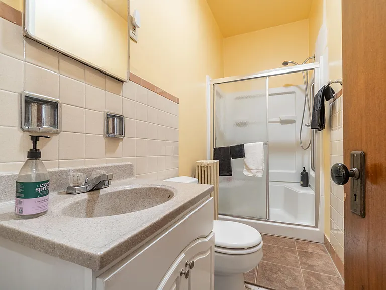 172 Church St #2 — Photo 18