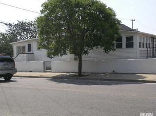 106 Pennsylvania Ave, Long Beach, NY 11561