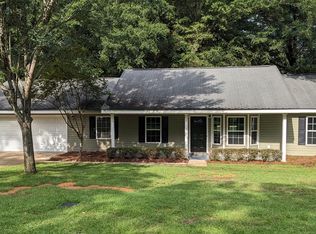 1610 Stowers Dr, Dothan, AL 36305