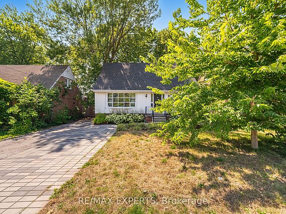 2nd image of 1286 Kipling Ave