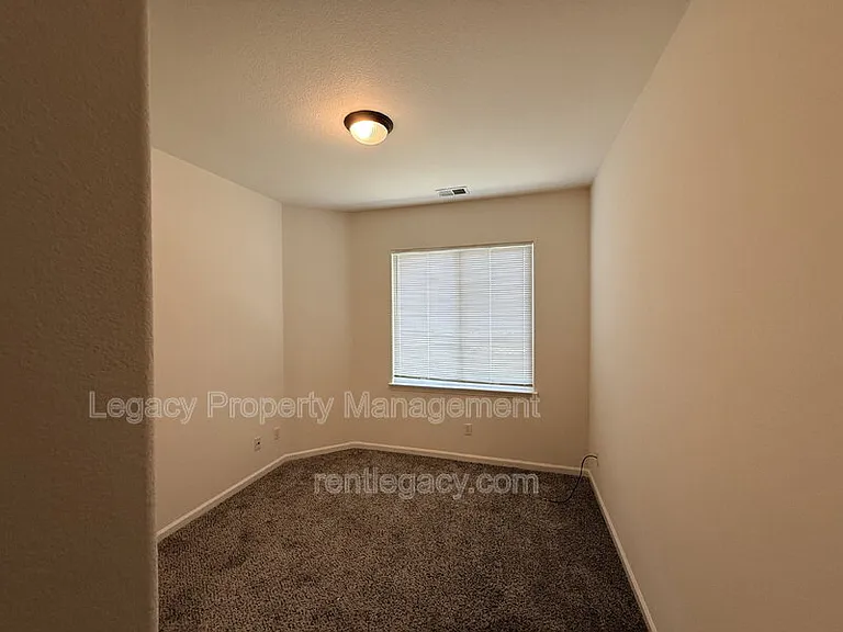 10230 Canadeo Cir — Photo 19