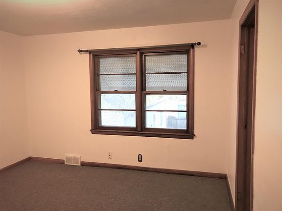 2nd image of 2236 9th Ave #1