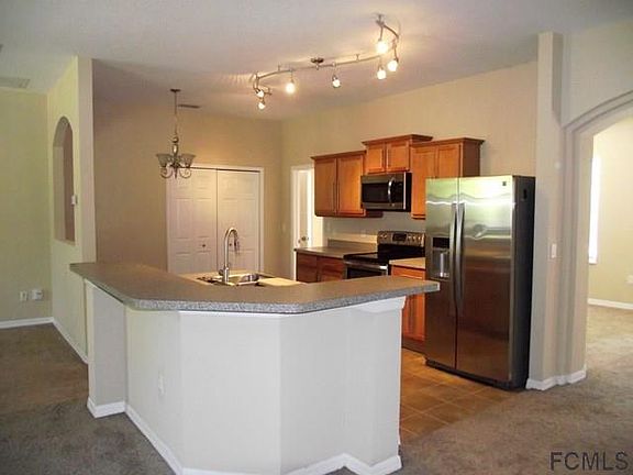 5th image of 25 Pierce Ln