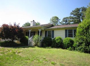 4550 Union Pl, Flowery Branch, GA 30542