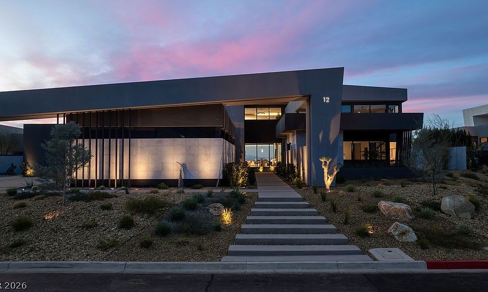 1st image of 12 Chisel Crest Ct