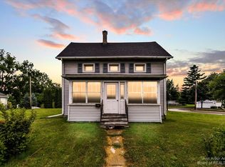 114 E Monroe St, Dundee, MI 48131