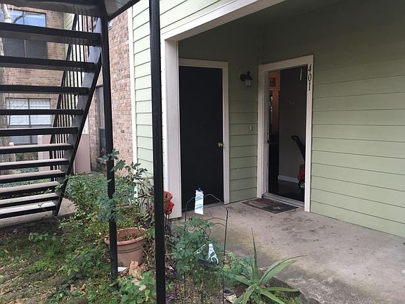 3rd image of 6602 Harbor Town Dr APT 401