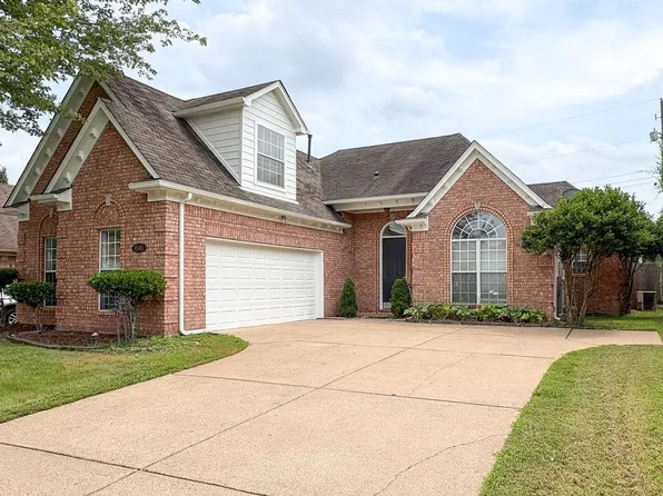 8581 Shady Elm Dr, Cordova, TN 38018