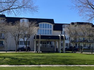8750 Harrison Ave APT 402, Munster, IN 46321