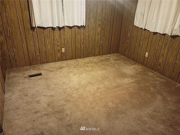 4th image of 1200 Lincoln St Unit 236