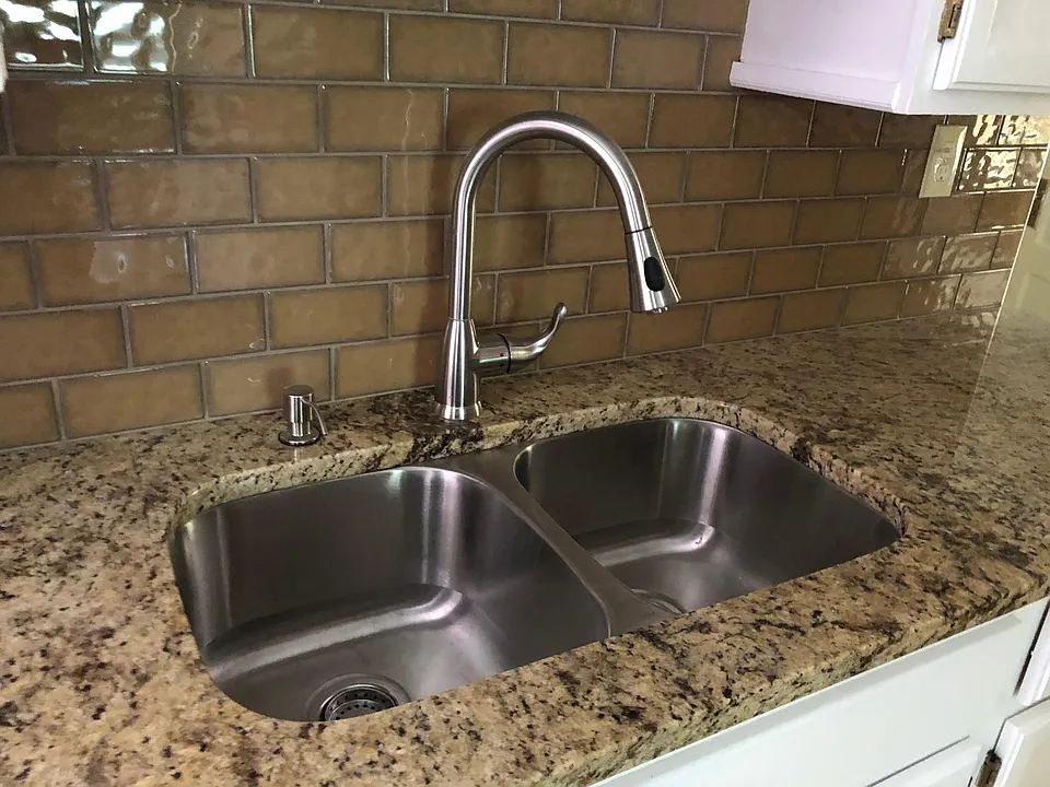 Gorgeous newly redone kitchen.