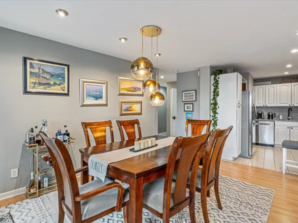 162-40 Ninth Avenue image 9 of 28