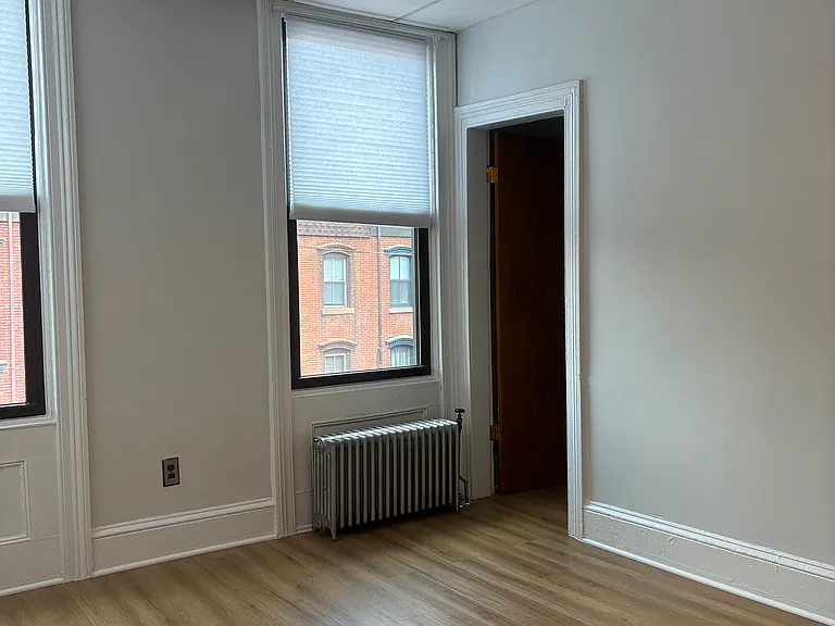 136 Coles St #2 — Photo 2