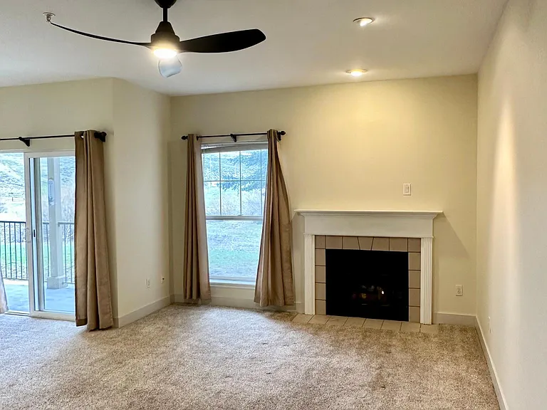 900 Bitner Rd #P17 — Photo 4