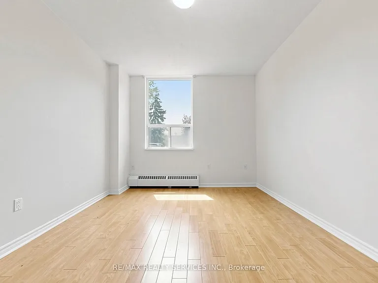 175 Hilda Ave #102 — Photo 12
