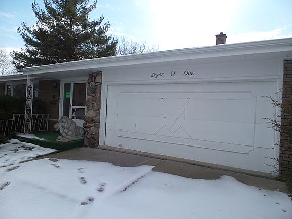 2nd image of 801 E 168th St