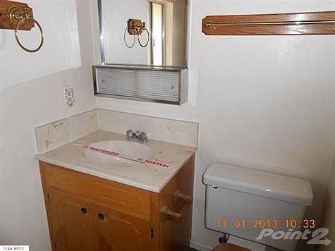 3rd image of 22776 Meadow Ln