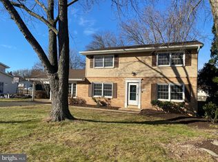 103 N Lincoln Ave, Sterling, VA 20164