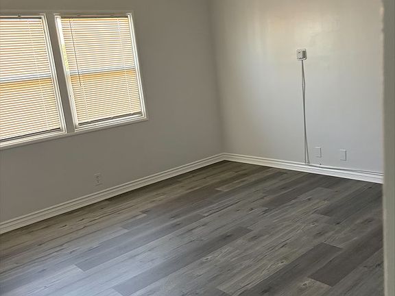 4th image of 630 E Sunrise Blvd APT 4