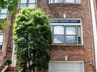 4413 S Pershing Ct, Arlington, VA 22204
