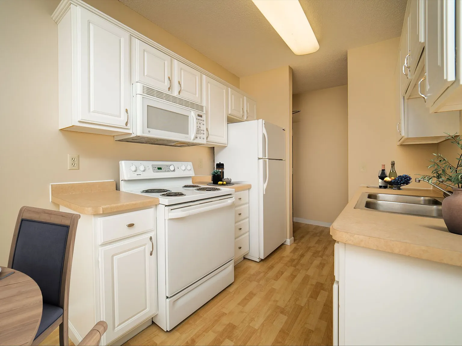 Chesterwood Apartments — Photo 2