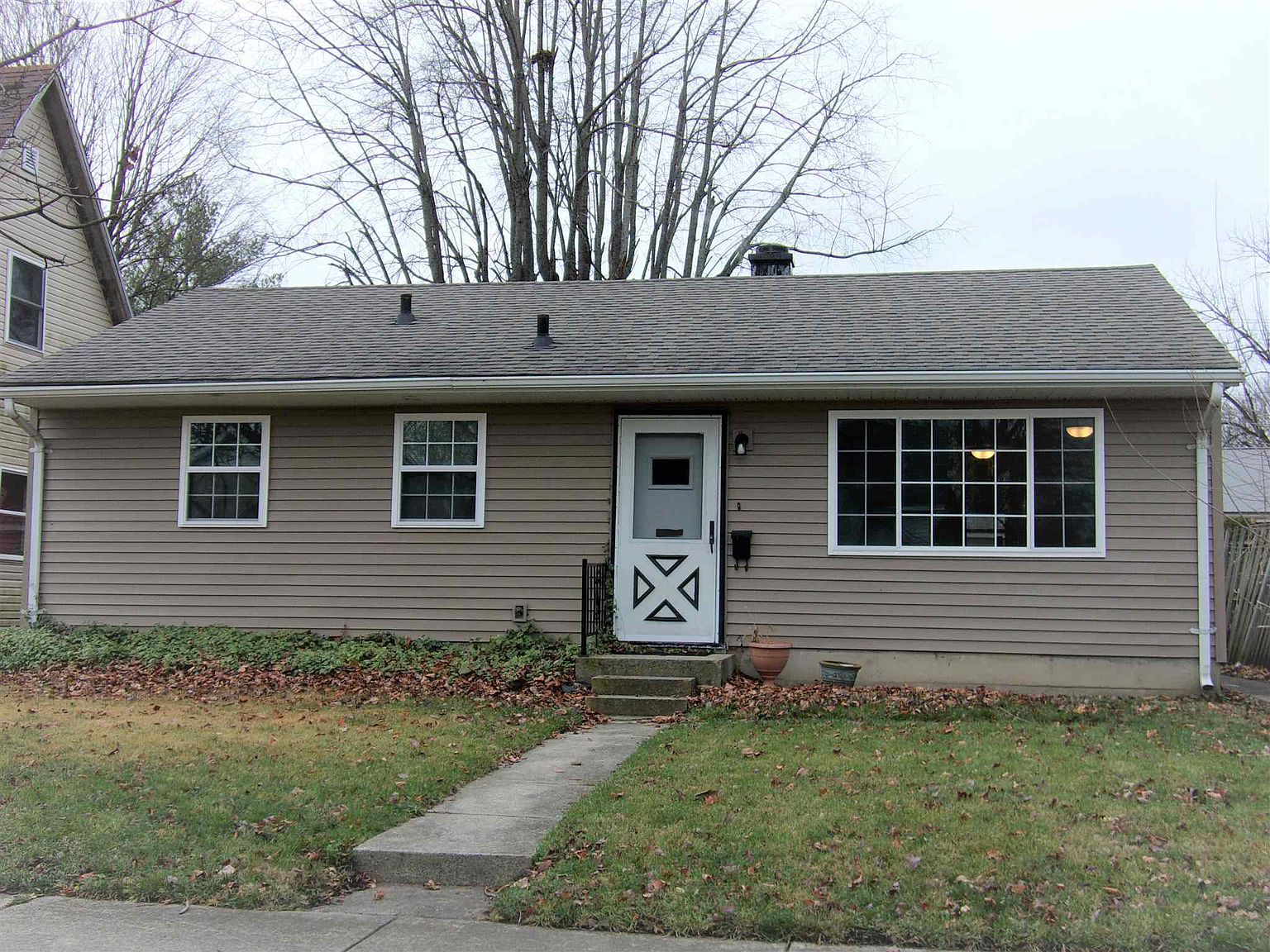 504 S Bluff St Monticello In 47960 Mls 202047298 Zillow