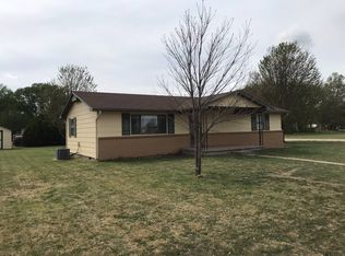 1608 Jefferson St, Harper, KS 67058