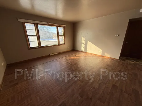 5138 N 84th St, Milwaukee, WI 53225