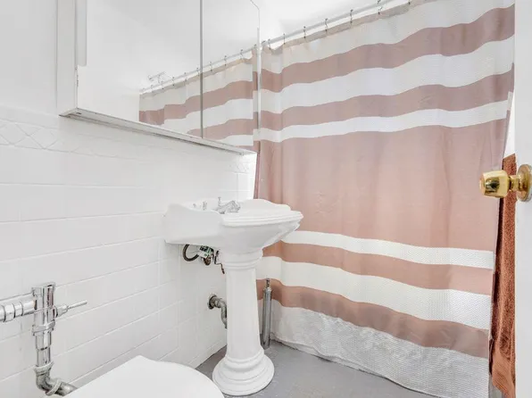 9201 Shore Road image 7 of 30