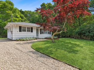 43 Chapel Ln, East Hampton, NY 11937