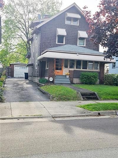 1st image of 427 Bettie St